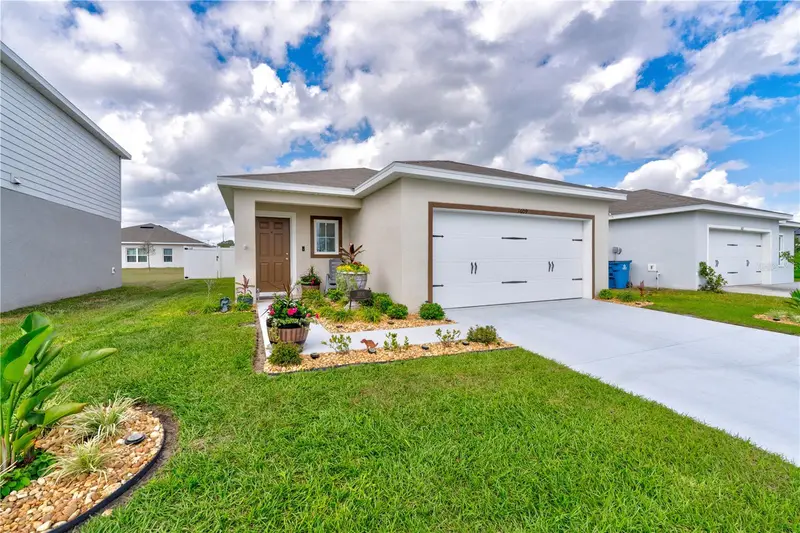 1609 Finnigan Cir, FL