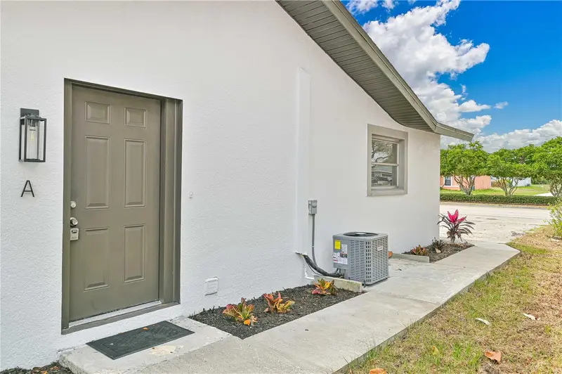 115 Se 24th Ave #A&B, FL