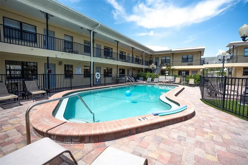 16333 Gulf Blvd #217, FL