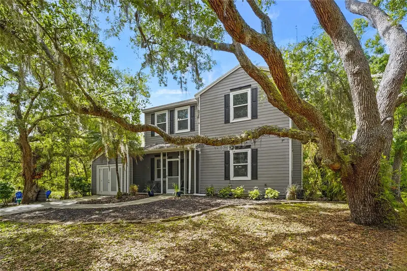 25640 State Road 70 E, FL