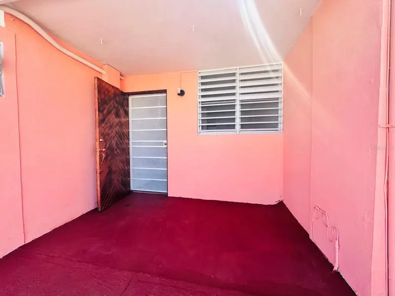 Urb. Villa Las Mercedes Calle 2 #C-1, PR