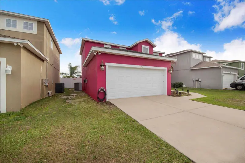 1382 Salisbury Dr, FL