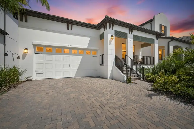 1071 Seagrape Dr, FL