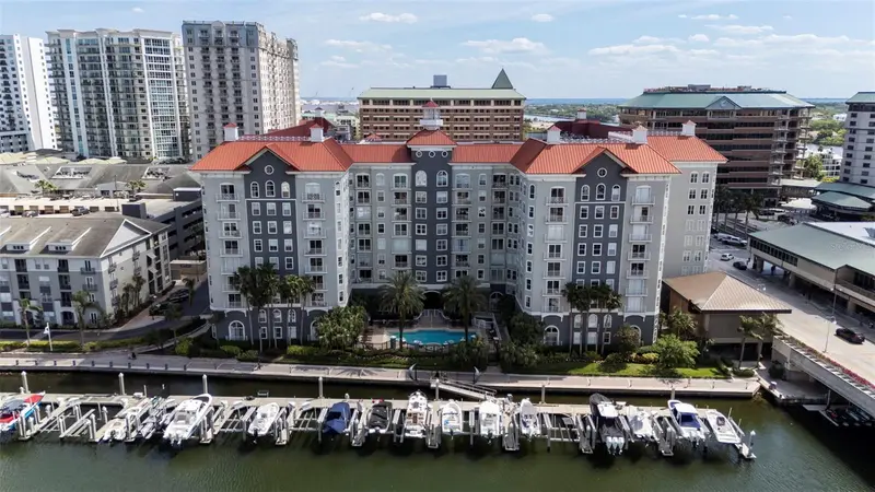 700 S Harbour Island Blvd #813, FL