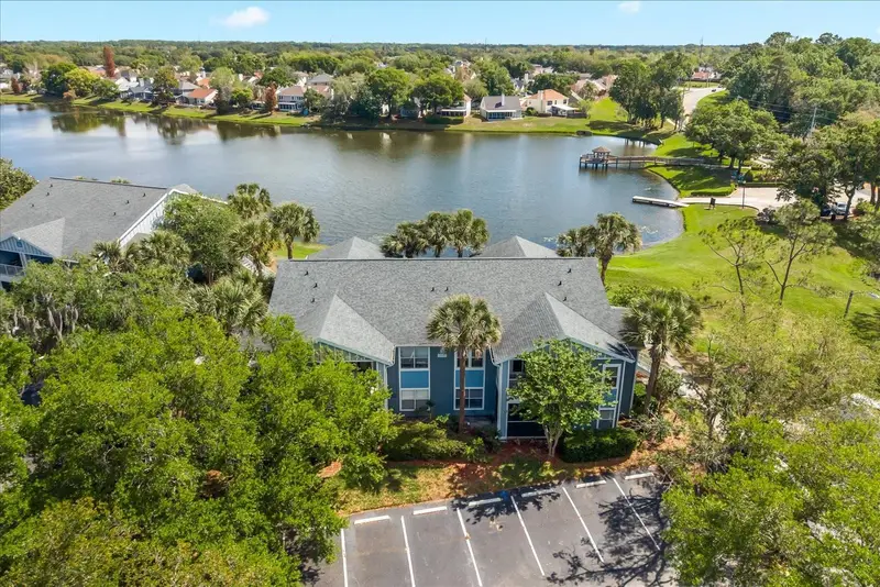 2501 Grassy Point Dr #103, FL