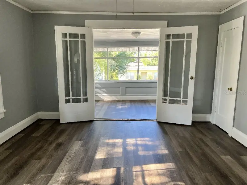 201 Ariana St #1, 2, 3, 4, FL