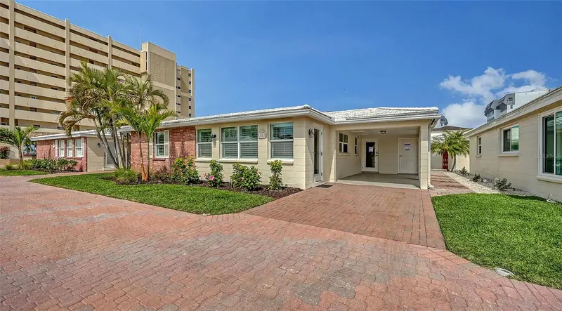 6140 Midnight Pass Rd #C-2, FL