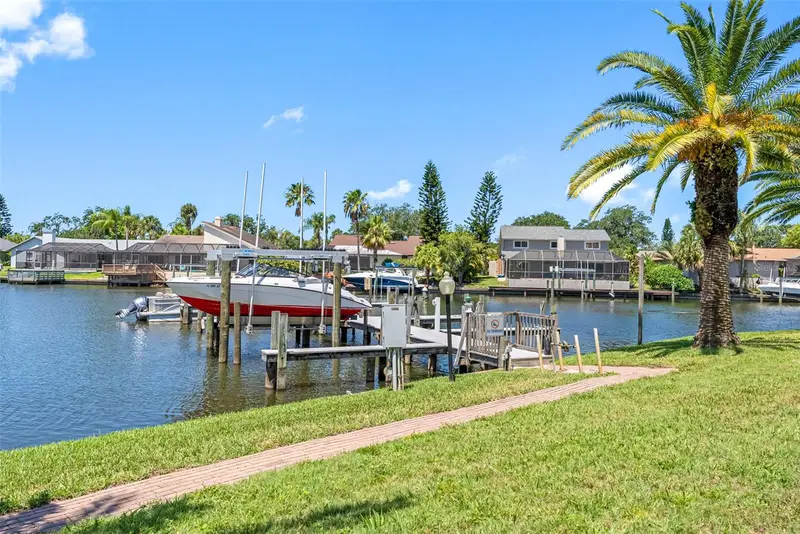 10416 Saint Tropez Pl, FL