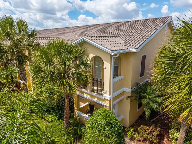 1564 Napoli Dr W, FL