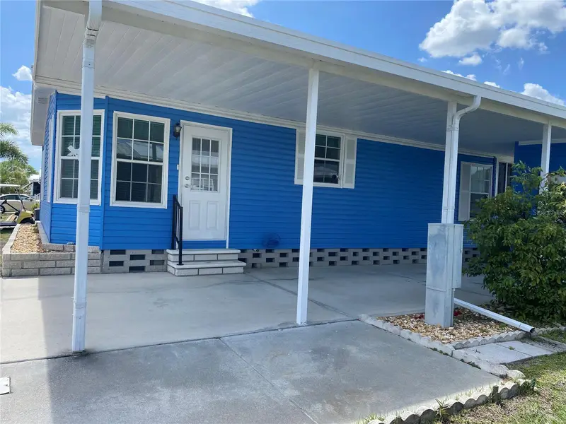 701 Riverview Cir, FL
