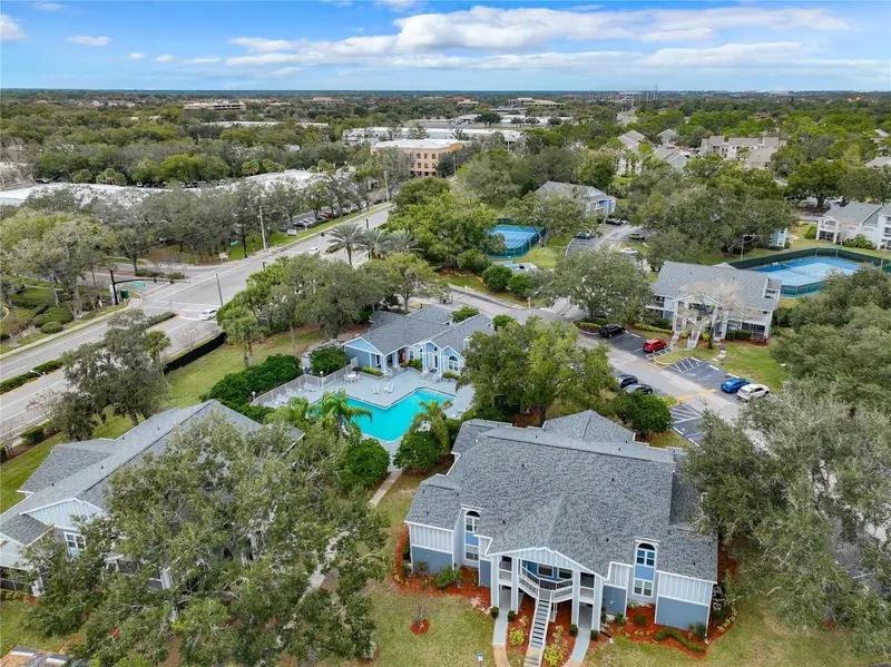 2516 Grassy Point Dr #200, FL