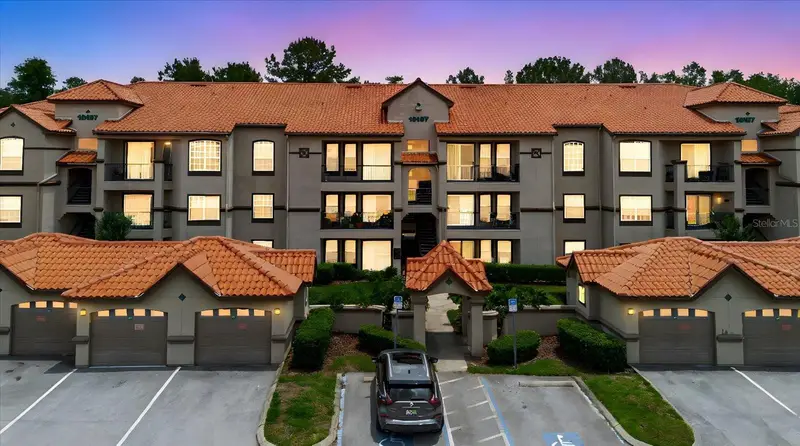 18107 Peregrines Perch Pl #6303, FL