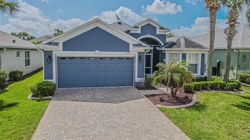 10312 Old Tampa Bay Dr, FL
