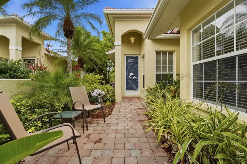 206 Vista Del Lago Way, FL