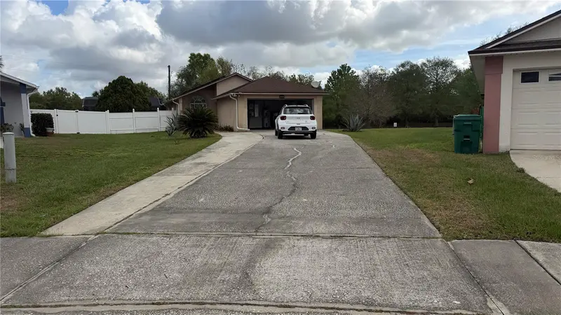 632 Dharma Cir, FL