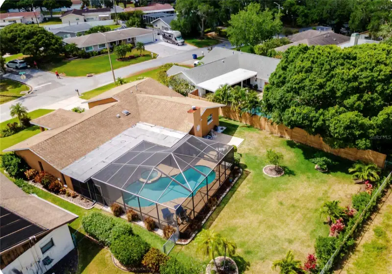 5916 Oakhurst Dr, FL