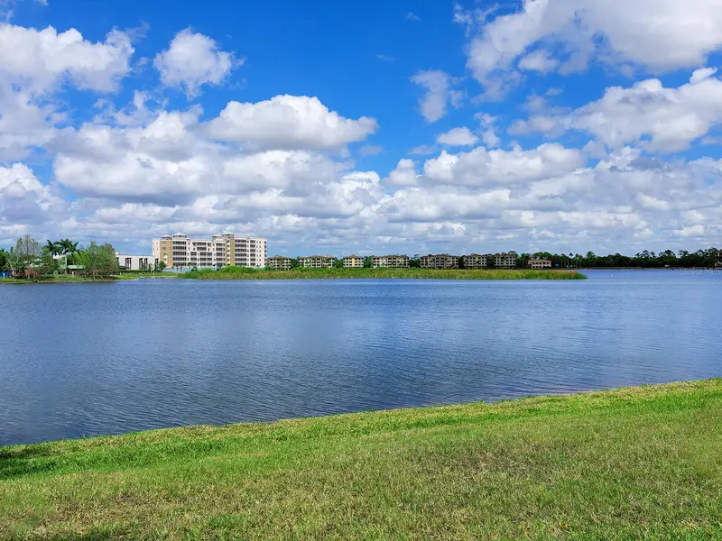 6427 Moorings Point Cir #101, FL