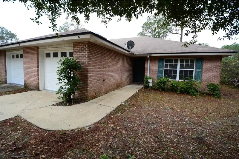 35 Regent Ln #B, FL