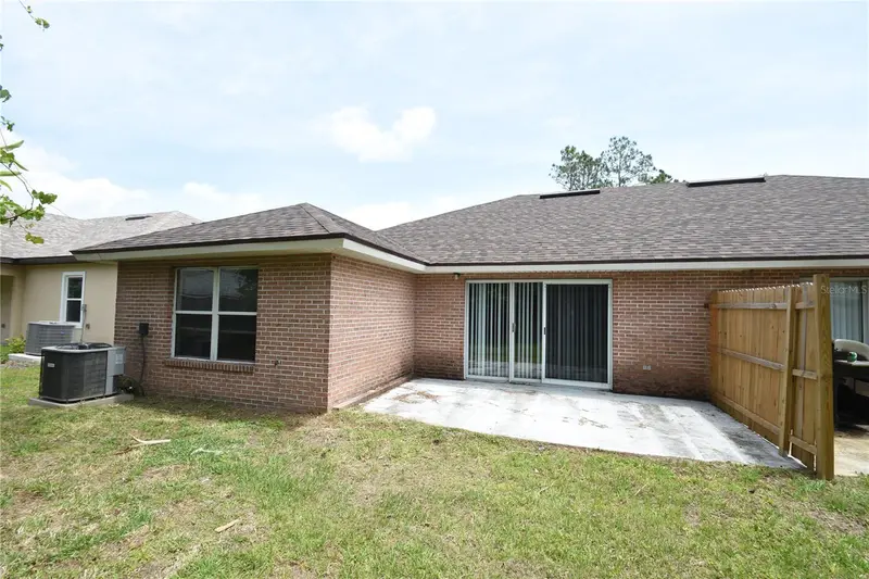 35 Regent Ln #B, FL