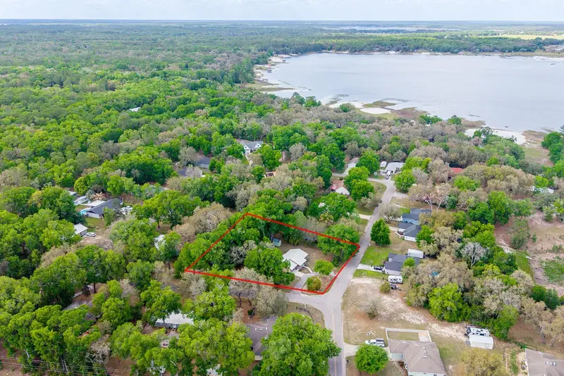 102 Swans Nest Cir, FL