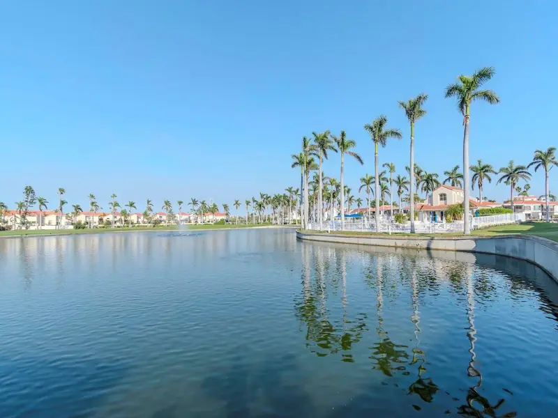 6100 Bahia Del Mar Cir #102, FL