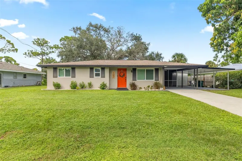 2586 Auburn Blvd, FL