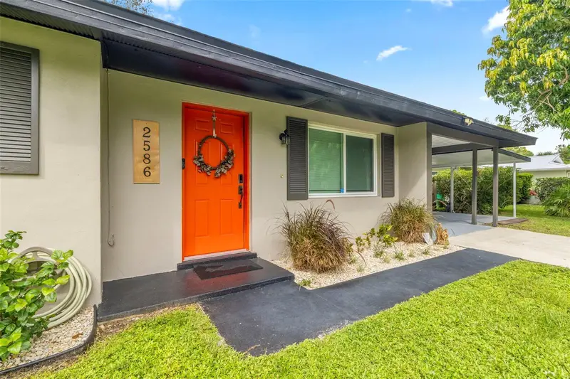 2586 Auburn Blvd, FL
