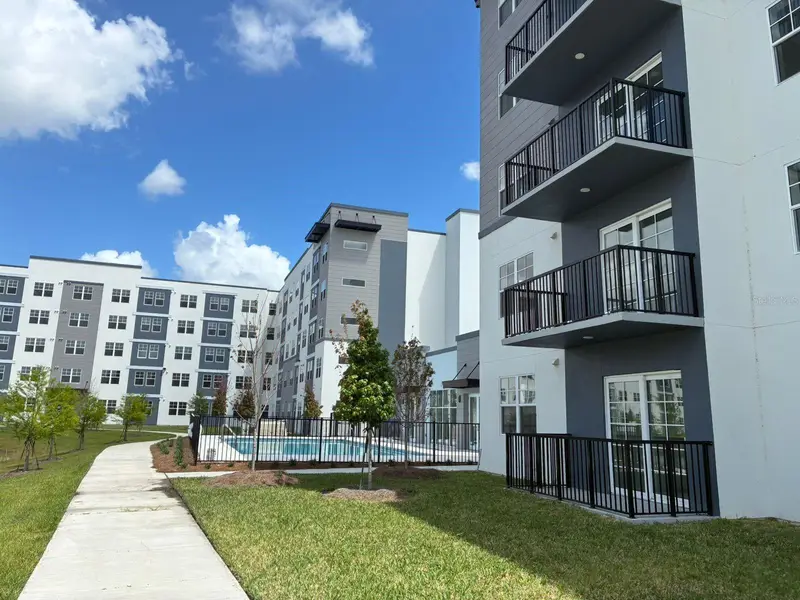 5587 Millenia Park Blvd #318, FL