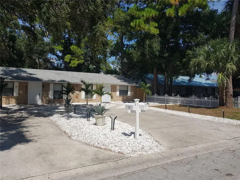 311 58th Ave E, FL