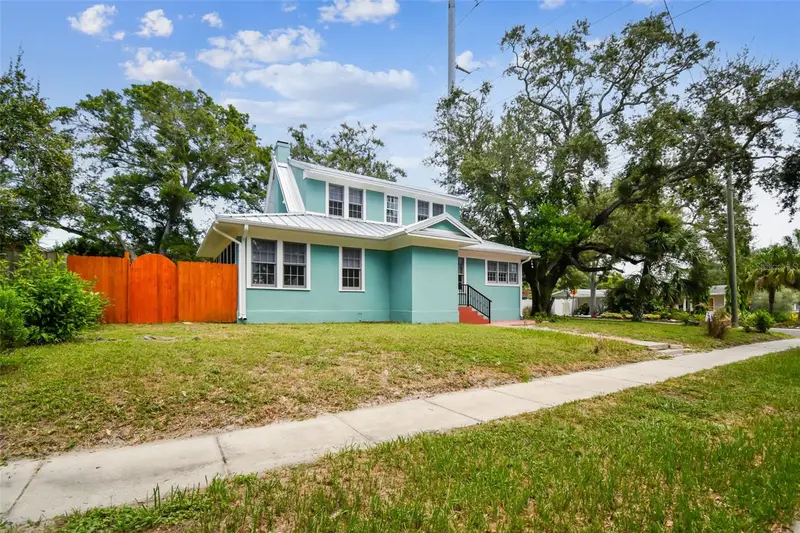 758 Wood St, FL