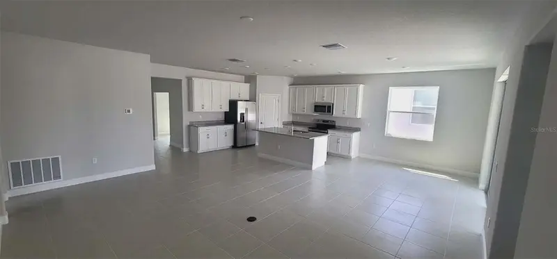 9273 Highland Hills Dr, FL