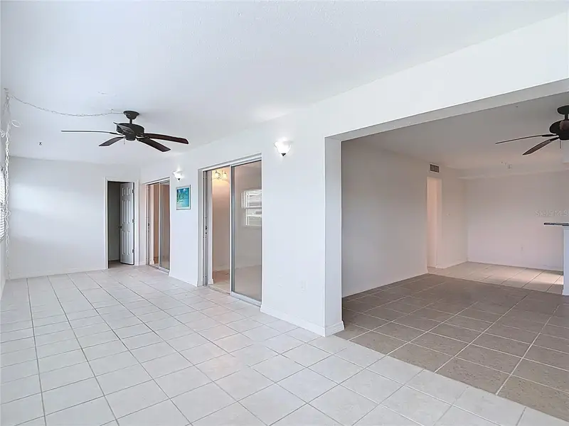 5111 Amulet Dr #105, FL