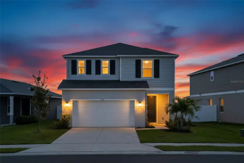 9395 Sandy Bluffs Cir, FL