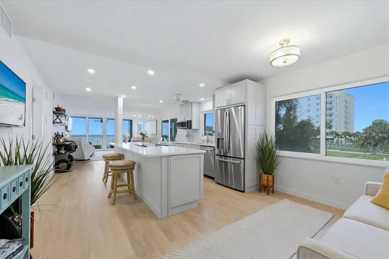 555 The Esplanade N #205, FL
