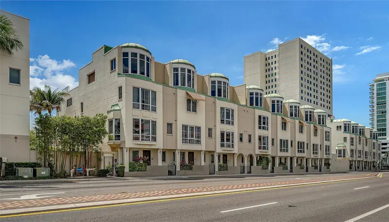 235 Cocoanut Ave #106-B, FL