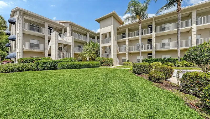 9630 Club South Cir #6202, FL