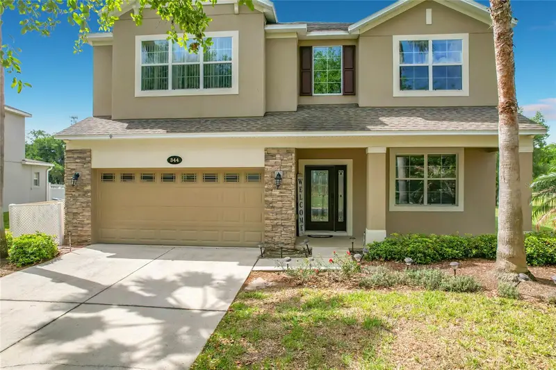 344 Magneta Loop, FL