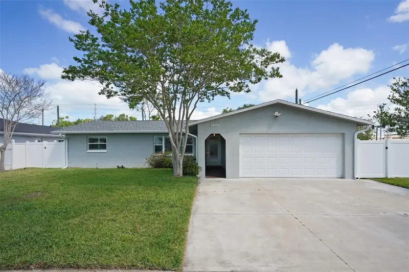 13133 Dorchester Dr, FL