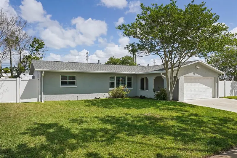 13133 Dorchester Dr, FL