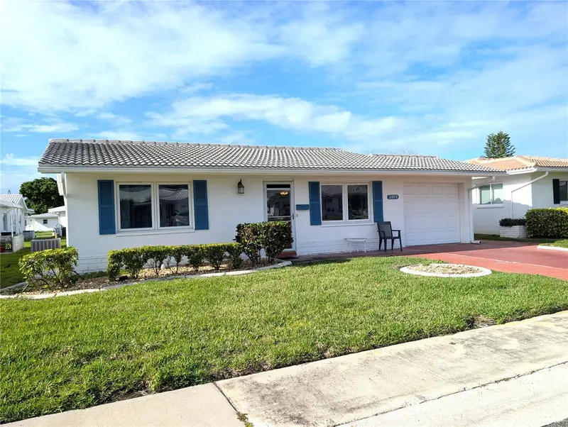 3490 101st Ter N, FL