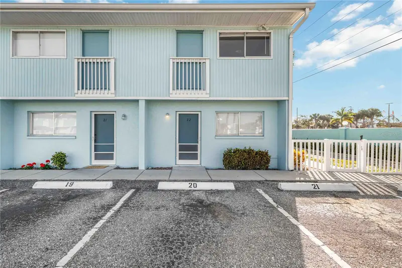 3569 Bee Ridge, FL