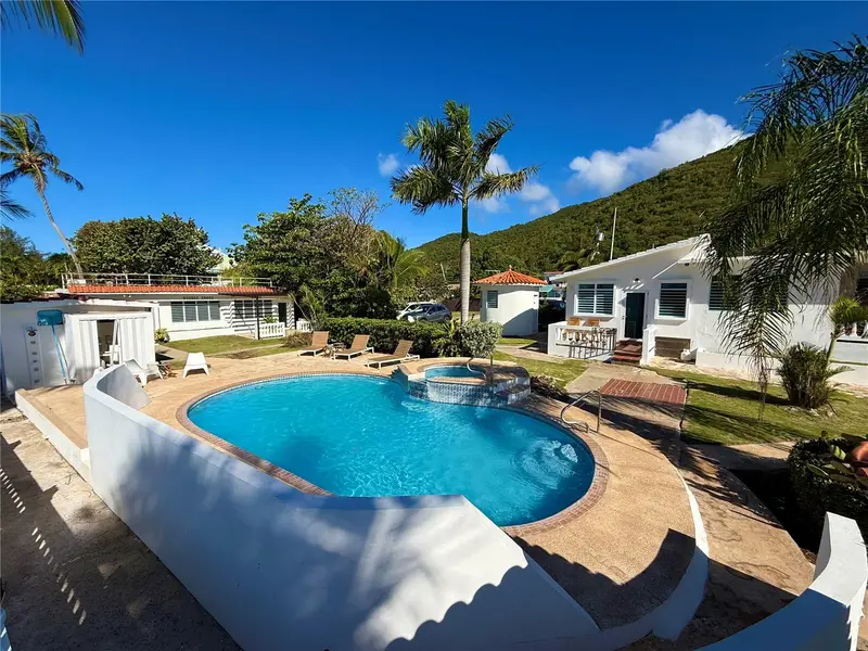 Carr #3 Beach Front Guest House, PR
