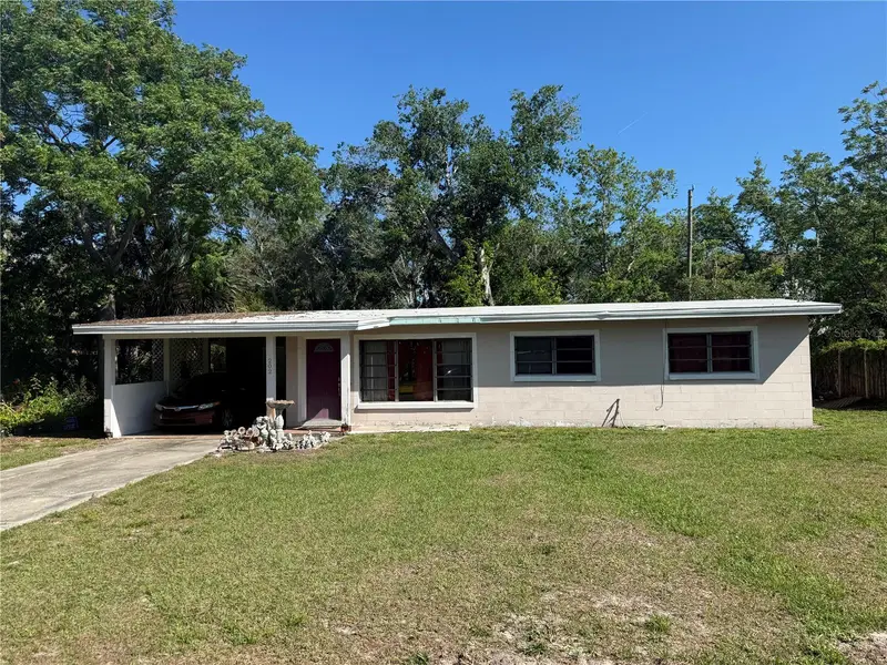 202 Fairmont Dr, FL