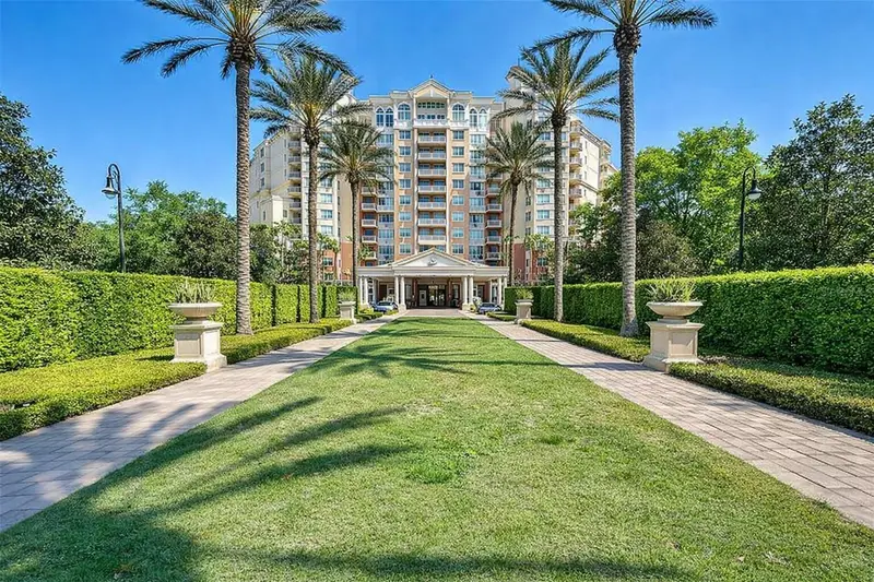 7593 Gathering Dr #307, FL
