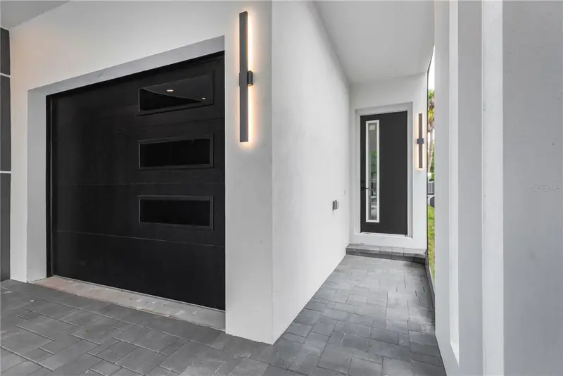 6021 Interbay, FL