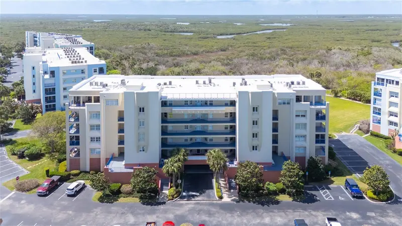 5300 S Atlantic Ave #6-207, FL