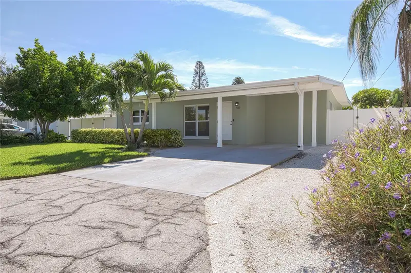 3665 Belle Vista Dr E, FL