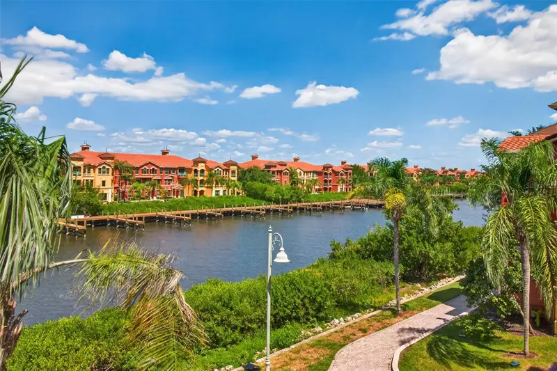 2730 Via Tivoli #335a, FL