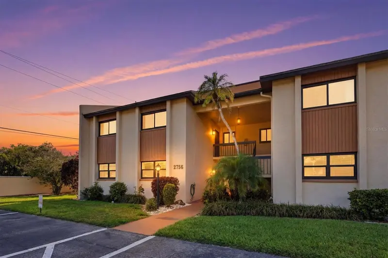 2756 Clubhouse Dr #101, FL
