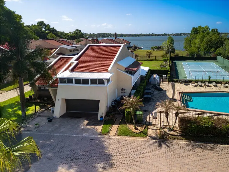 4 Casarena Ct, FL